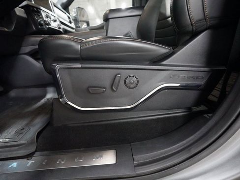 Used 2023 Ford F250 Platinum image 27