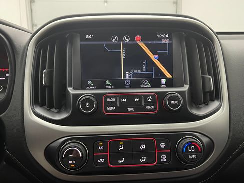 Used 2015 GMC Canyon SLT AWD/4WD image 23