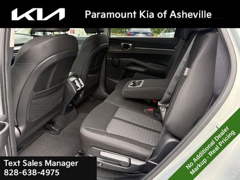 New 2026 Kia Sorento LX FWD image 18