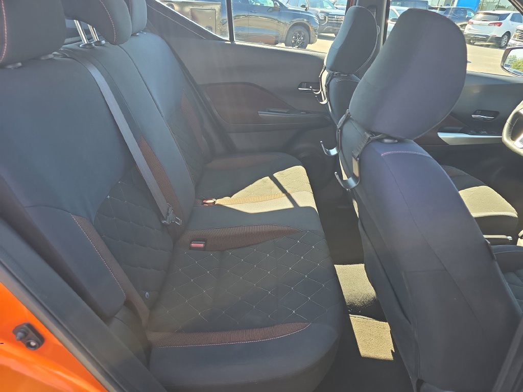 Used 2018 Nissan Kicks SR FWD image 13