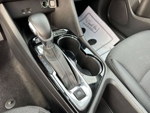 Used 2025 Buick Encore GX Preferred FWD image 32