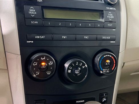 Used 2010 Toyota Corolla LE FWD image 25