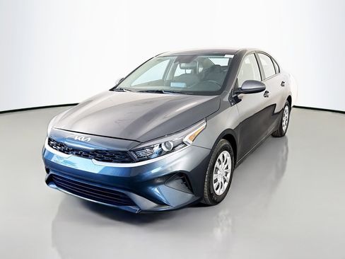 Used 2024 Kia Forte LX FWD image 4