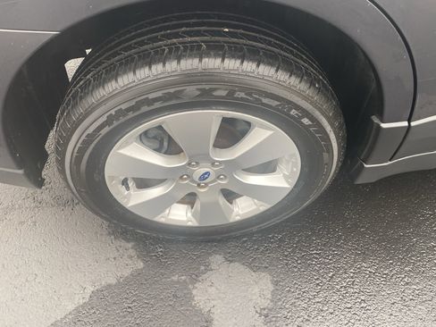 Used 2012 Subaru Outback 2.5i Limited image 26