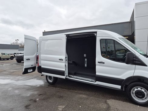 New 2026 Ford Transit 250 148 Medium Roof w/ Load Area Protection Package image 13