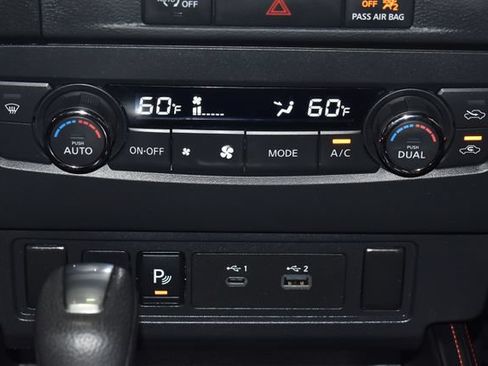 Used 2024 Nissan Frontier PRO-4X w/ Technology Package AWD/4WD image 30