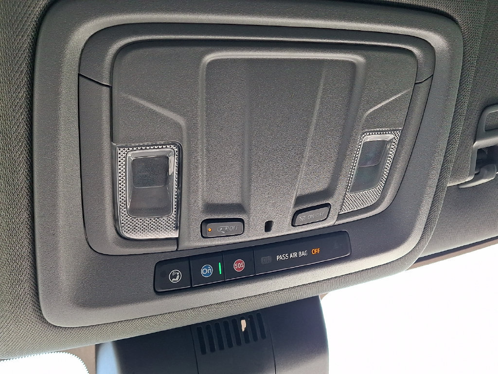 Used 2022 Chevrolet Silverado 1500 Custom AWD/4WD image 24