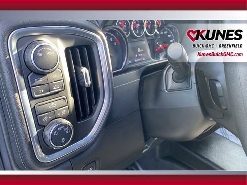 Used 2020 Chevrolet Silverado 1500 LT w/ Remote Start Package image 23