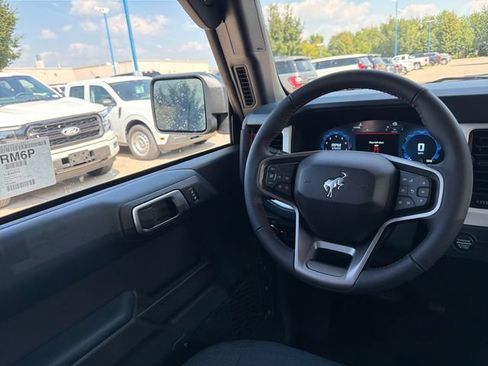 New 2026 Ford Bronco Heritage Edition AWD/4WD image 17