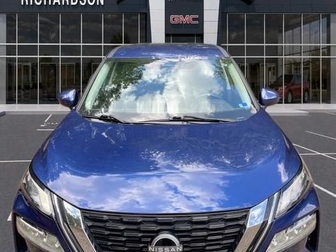 Used 2023 Nissan Rogue SV AWD/4WD image 7