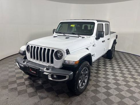 Certified 2020 Jeep Gladiator Sport image 3