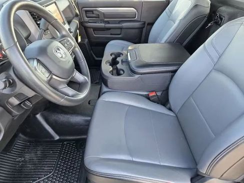 Used 2023 RAM 4500 Tradesman RWD image 3