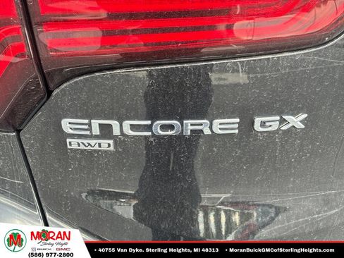 Used 2025 Buick Encore GX Sport Touring w/ Comfort Package AWD/4WD image 5