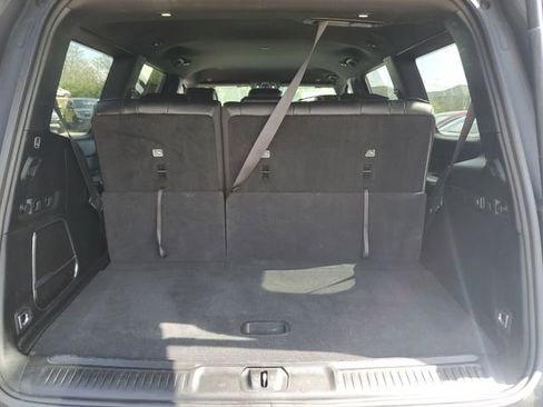 Used 2024 Jeep Wagoneer Series II w/ Flexible Seating Group AWD/4WD image 9