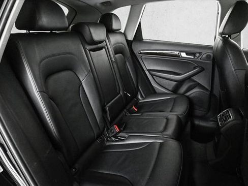 Used 2016 Audi Q5 2.0T Premium image 20