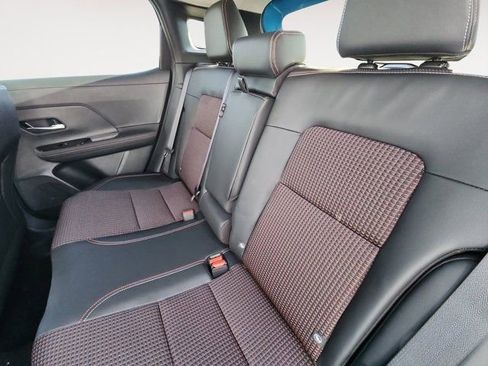 New 2025 Nissan Kicks SR w/ Interior Electronics Package image 13