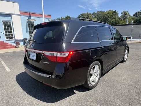 Used 2013 Honda Odyssey Touring image 5