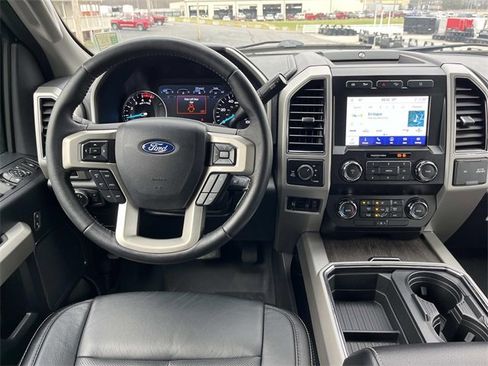 Used 2020 Ford F250 Lariat w/ Chrome Package image 15