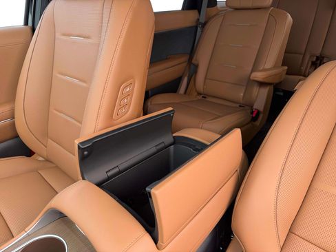 New 2026 Hyundai Palisade Calligraphy FWD image 38