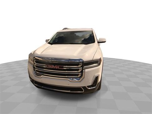 Certified 2021 GMC Acadia SLT w/ Preferred Package image 4