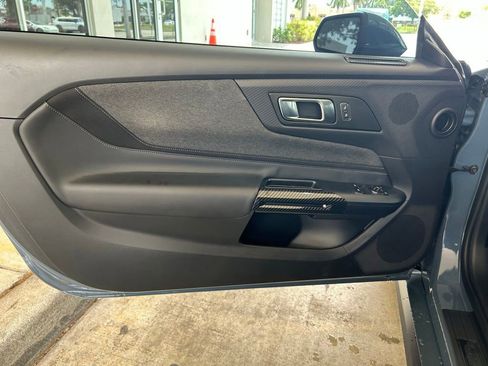 Used 2025 Ford Mustang GT RWD image 28