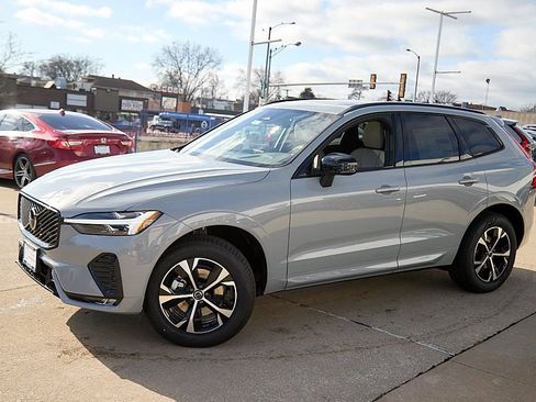 New 2026 Volvo XC60 B5 Core image 3