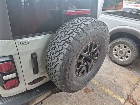 Used 2023 Ford Bronco Raptor AWD/4WD image 15