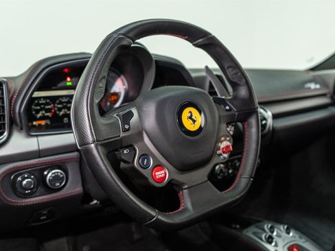 Used 2011 Ferrari 458 Italia Coupe RWD image 86