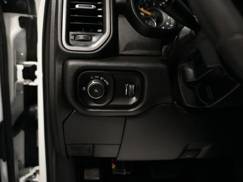 Used 2021 RAM 3500 Tradesman image 12