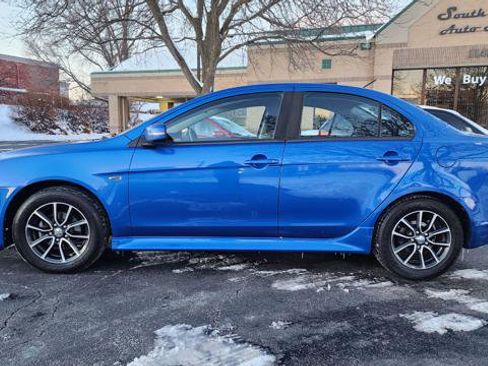 Used 2017 Mitsubishi Lancer ES image 3