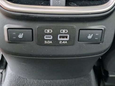 Used 2025 Subaru Outback Touring XT w/ Tech Package 3 AWD/4WD image 14