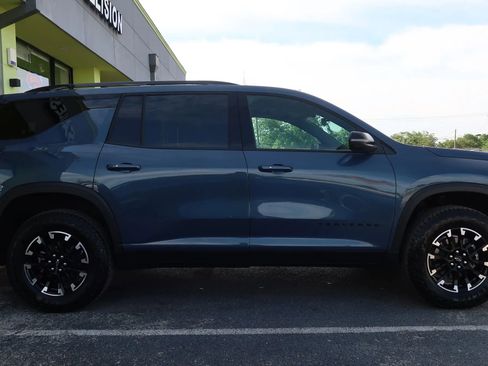 Used 2026 Chevrolet Traverse Z71 AWD/4WD image 8