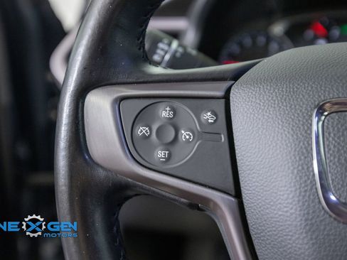 Used 2021 GMC Acadia AT4 w/ LPO, 'HIT The Road' Package AWD/4WD image 14