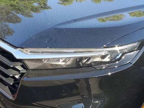 Used 2025 Honda CR-V LX image 8