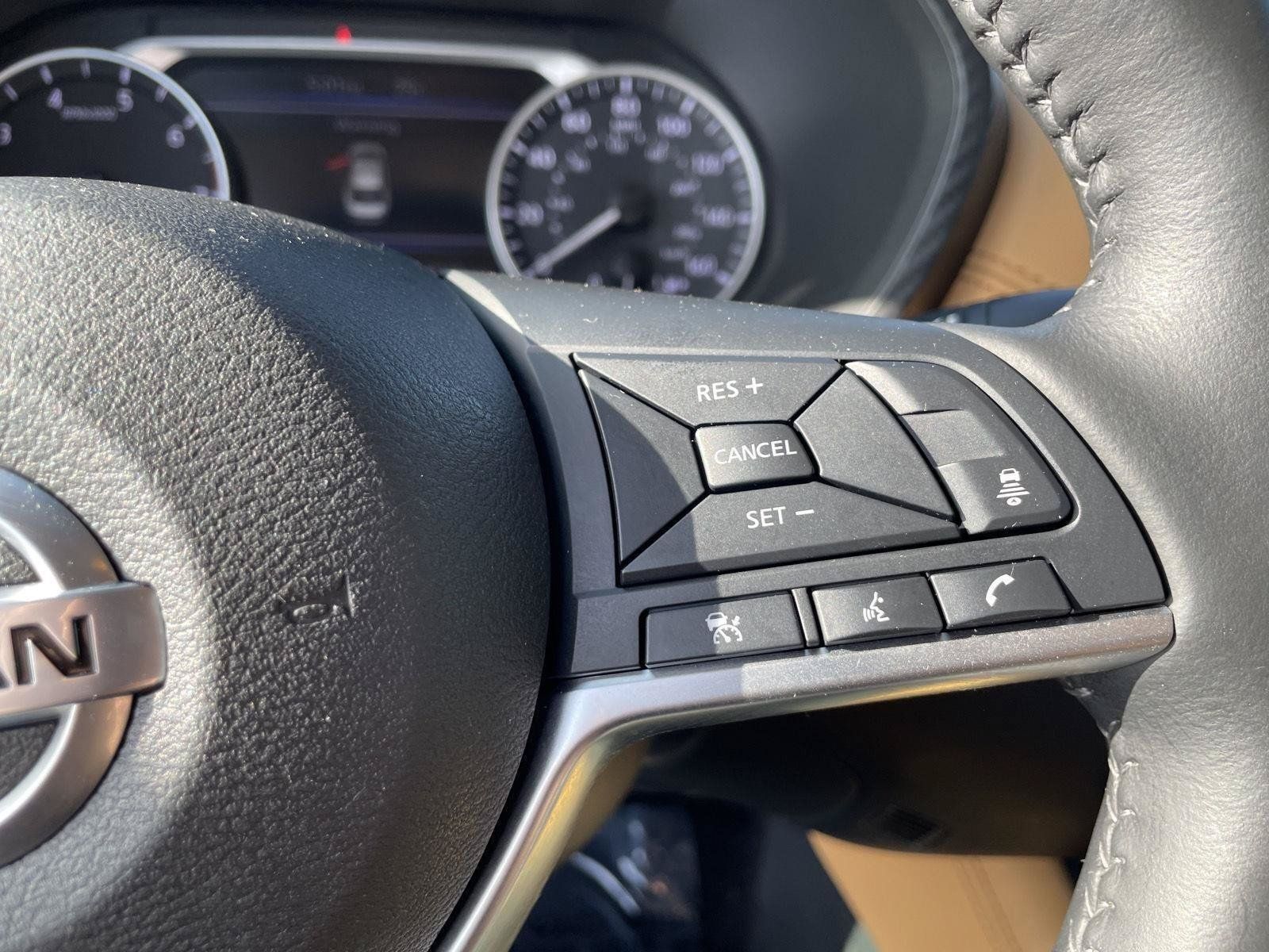 Used 2023 Nissan Sentra SV w/ SV Premium Package FWD image 21