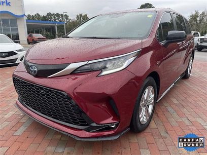 Used 2022 Toyota Sienna XSE