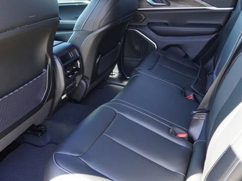 New 2026 Jeep Grand Cherokee Limited RWD image 14