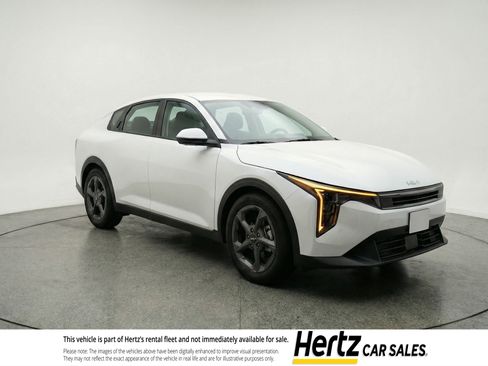Used 2025 Kia K4 FWD image 1