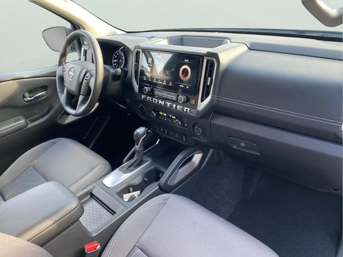 Used 2025 Nissan Frontier SV w/ SV Convenience Package AWD/4WD image 33