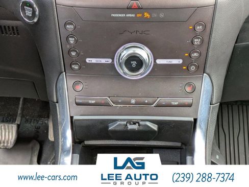 Used 2020 Ford Edge Titanium image 18