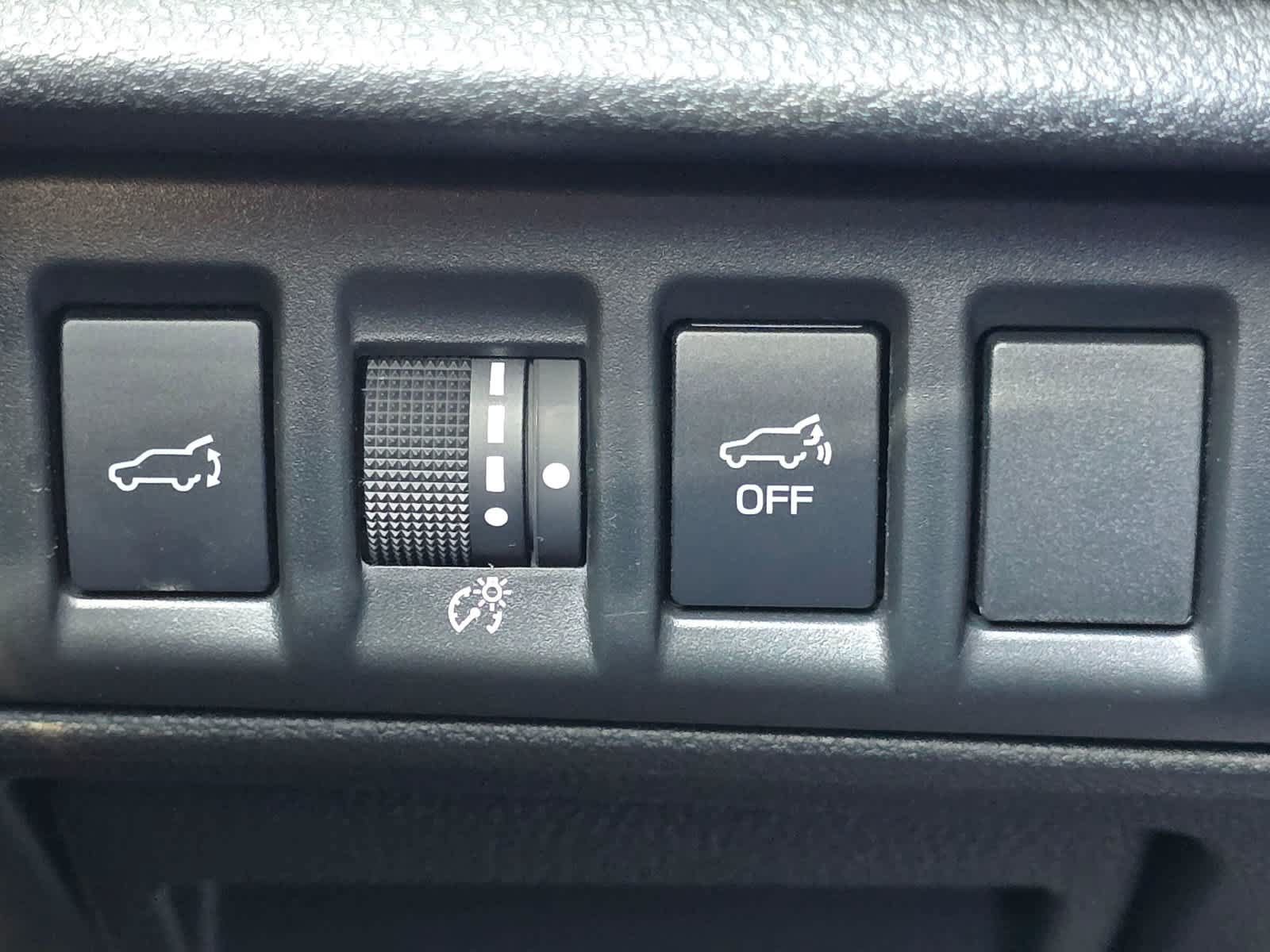 Certified 2025 Subaru Outback Touring AWD/4WD image 17