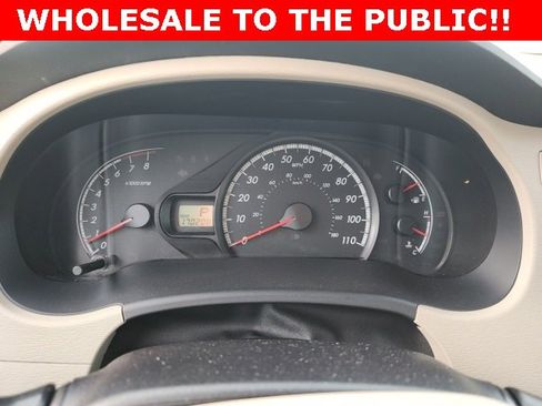 Used 2011 Toyota Sienna LE image 13
