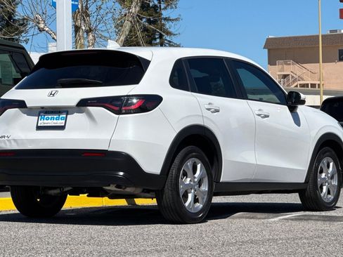 Certified 2023 Honda HR-V LX image 8