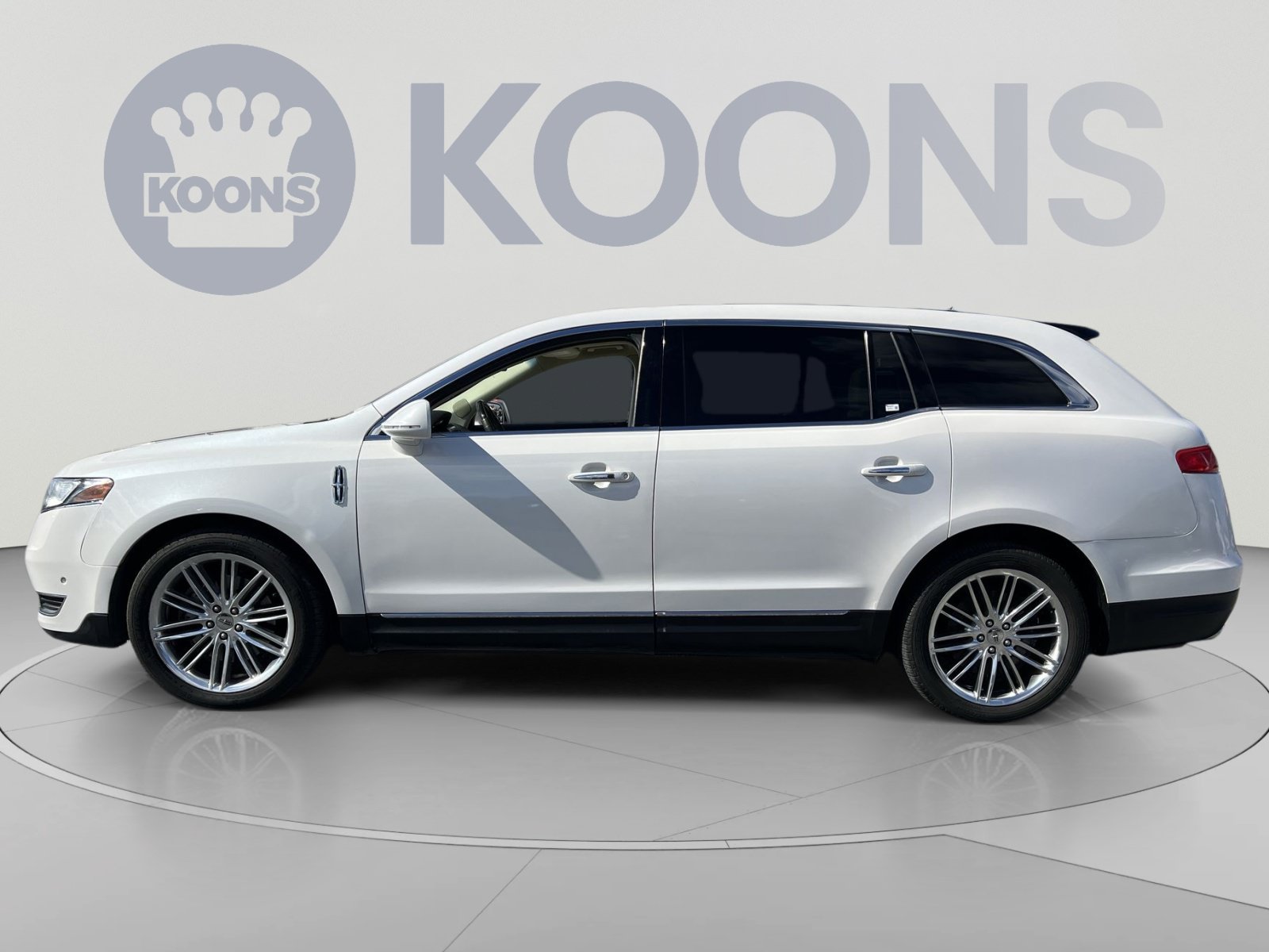 Used 2018 Lincoln MKT AWD w/ Technology Package image 13