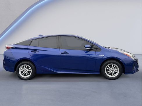 Used 2016 Toyota Prius Four w/ Advanced Technology Package image 7