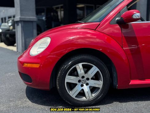 Used 2006 Volkswagen Beetle Convertible w/ Package 1 FWD image 14