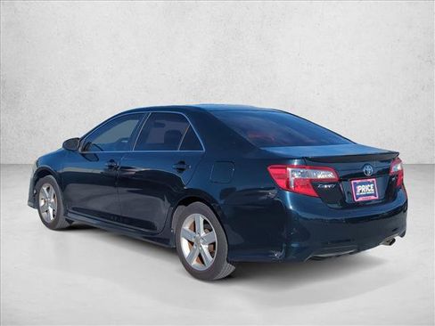 Used 2014 Toyota Camry SE image 7