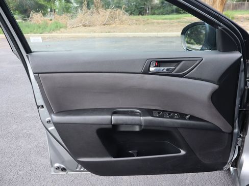 Used 2011 Suzuki Kizashi SE AWD/4WD image 23