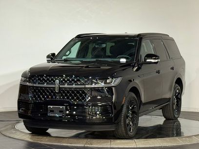 New 2026 Lincoln Navigator Reserve w/ Jet Appearance Package