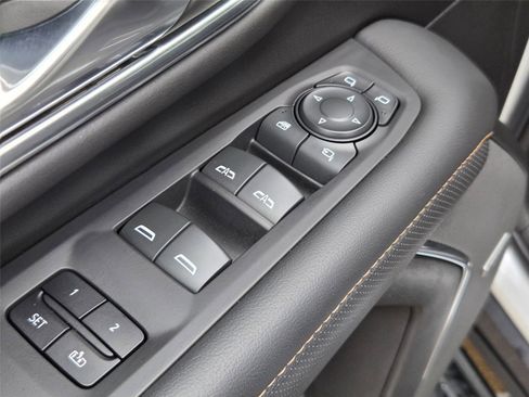Used 2023 GMC Yukon XL AT4 w/ LPO, Floor Liner Package AWD/4WD image 25